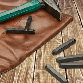 Relaxdays Schlagbuchstaben Set 36-teilig 6 mm Schwarz