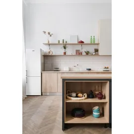 DOMO collection DO91308C Kühl-Gefrierkombination (244 l, 1780 mm hoch, Weiß)