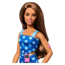 Barbie Fashionistas-Puppe #242 (HYT97)