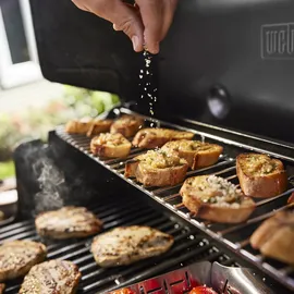 Weber Genesis E-415 Gasgrill 2024 Schwarz