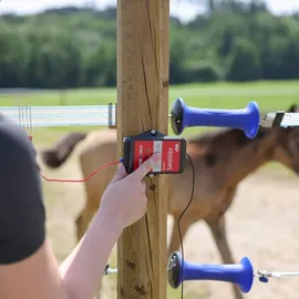 ako fencing AKO Smart Satellite, Zaun- und Batterieprüfer