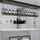 [en.casa] Weinregal 120 x 30 x 65 cm Schwarz/Walnussoptik