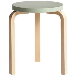 Artek - 60 Hocker, grün lackiert / Birke natur