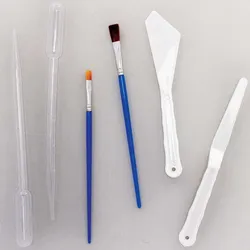 Malutensilien aus Plastik  (pro Set 6) Farben