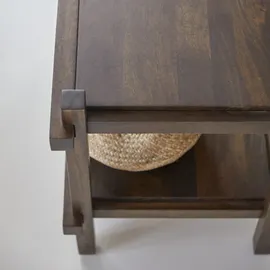 Tikamoon Nachttisch Arko aus massivem Mangoholz