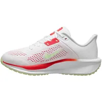 Nike Quest 6 Straßenlaufschuh Damen - Weiß, 42