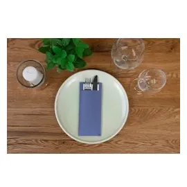 Mank Bestecktasche in Blau 85 x 200 mm, mit 2-lagiger Tissue-Serviette in Weiß | 100)