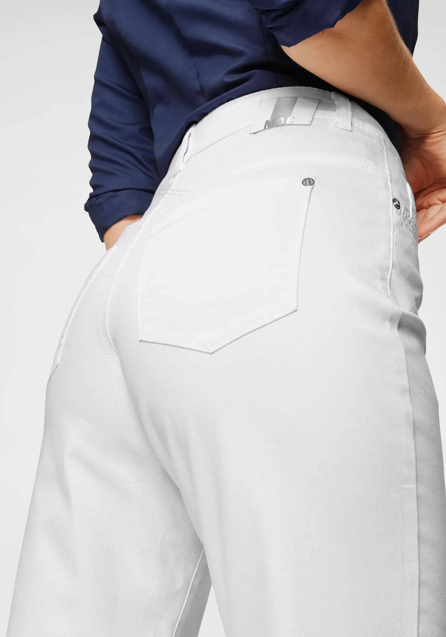Bequeme Jeans MAC "Gracia" Gr. 40, Länge 32, weiß (white denim) Damen Jeans Passform feminine fit