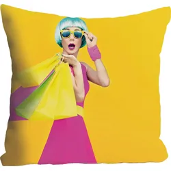Dekokissen QUEENCE "Frau mit Einkaufstüten", bunt (bunt, bedruckt), B:40cm L:40cm, Polyester, Dekokissen_Sitzkissen_Kissenhüllen, mit intensiven Farben, Kissenhülle ohne Füllung, 1 Stück