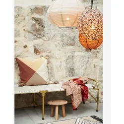 Kleiner Hocker aus recyceltem Holz