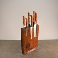 Handgefertiger Magnet-Messerblock aus Eichenholz mit Edelstahlsockel + 6 Messer