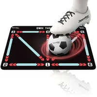 Racetex Fussballmatte Training Kinder 90x60 cm – Rutschfeste und Langlebige Fußballmatte – Die Kickmatte für Indoor Fussball Training – Ballkontrolle & Technik verbessern (Rot, 90x60 (cm))
