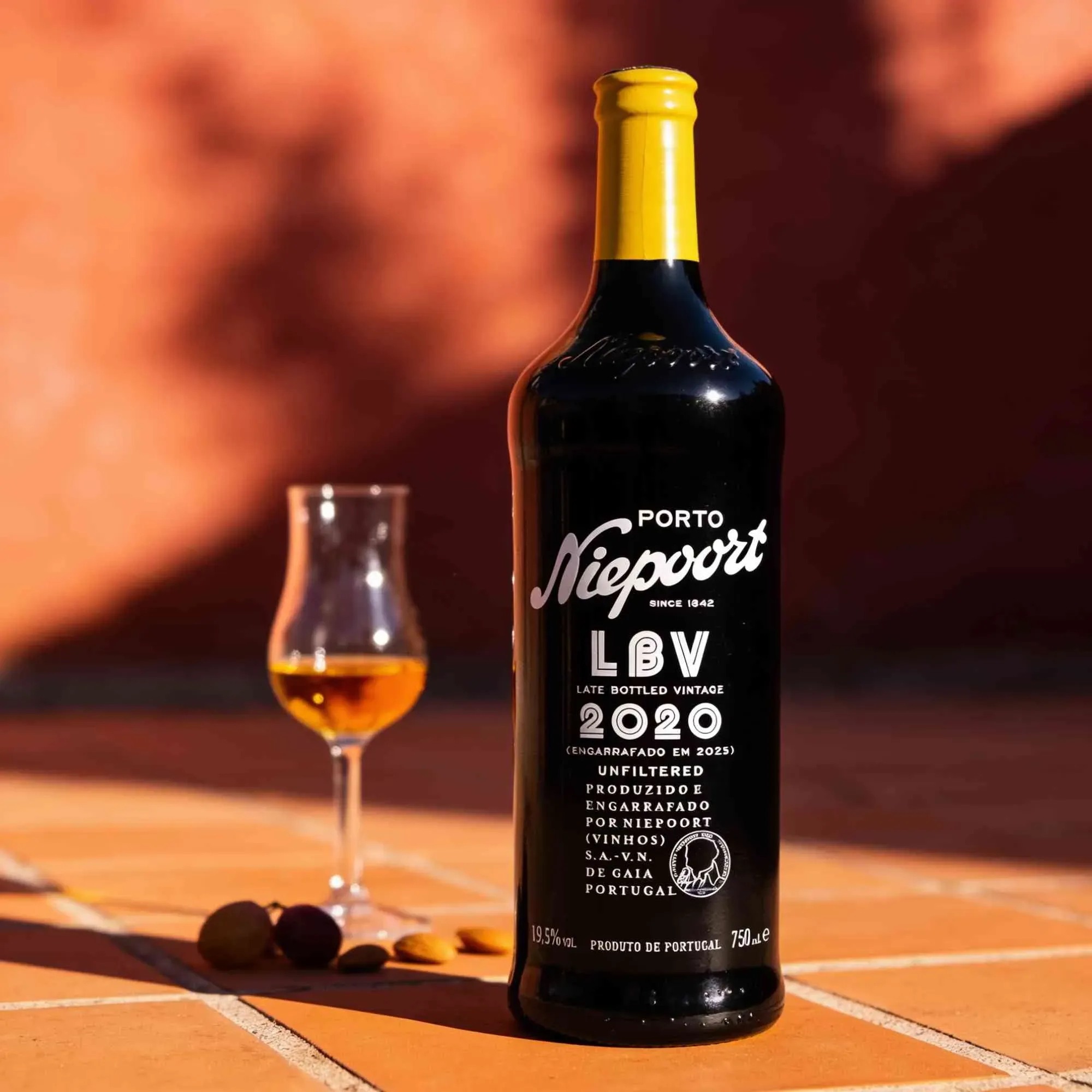 Niepoort 2020 Niepoort Late Bottled Vintage LBV 2020 Sousao,Tinta Amarela,Tinta Cao,Tinta Francisca,Tinta Roriz,Touriga Frencesca,Touriga Nacional Portugal