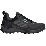 Core Black / Grey Three / Mint Ton 40