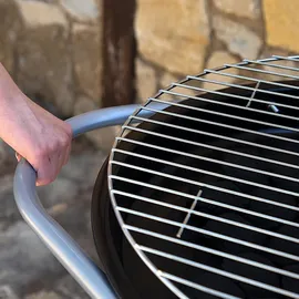 Aktive Holzkohlegrill schwarz