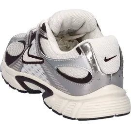 Nike V5 RNR Kinder Phantom/Moon Particle 38,5
