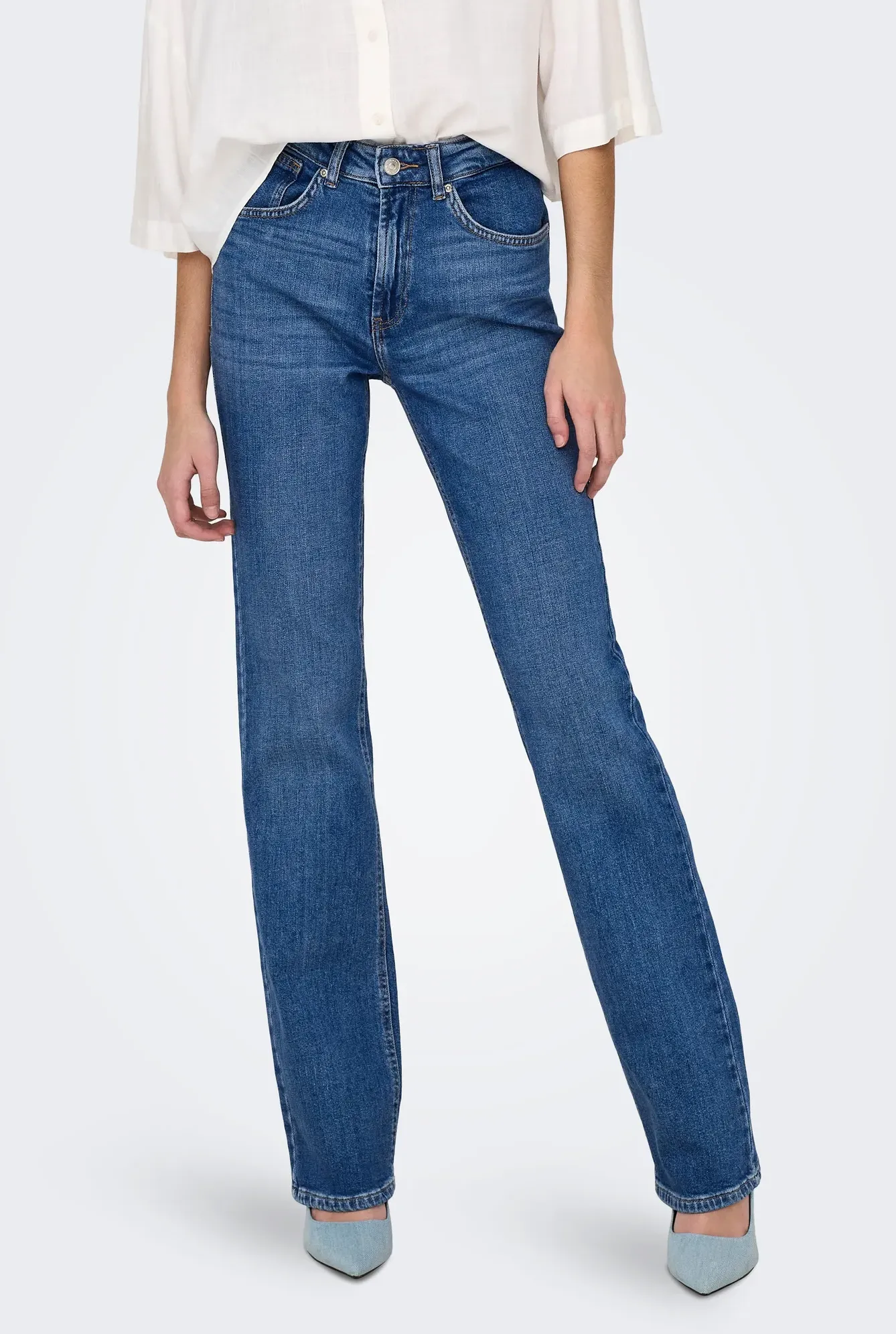 ONLY Bootcut-Jeans »ONLEVERLY MW SWEET FLARED DNM CRO187«, (Flared Jeans, Schlagjeans, ausgestellte Beinform, normale Leibhöhe), Baumwollmischung mit Stretch sorgt für ein angenehmes Tragegefühl ONLY Medium Blue Denim 30