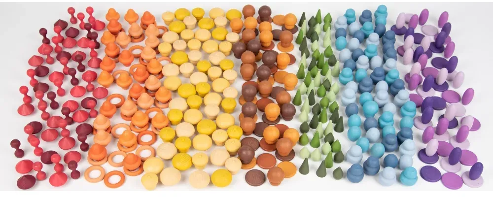 Sortierspiel Holz 420-tlg. 7 Farben, 14 Formen, ab 3 Jahren, ca. 3,5–4 cm - tickit Holzschätze Super-Set - Montessori, kreativ