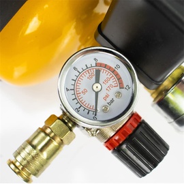 JCB Druckluft Kompressor AC6 Ölfrei 8 bar 6 Liter 161l/min kompakt und handlich