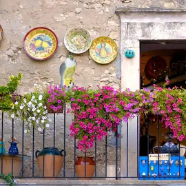 Relaxdays Vogelschreck Falke sitzend grau 17,0 x 19,0 x 40,5 cm