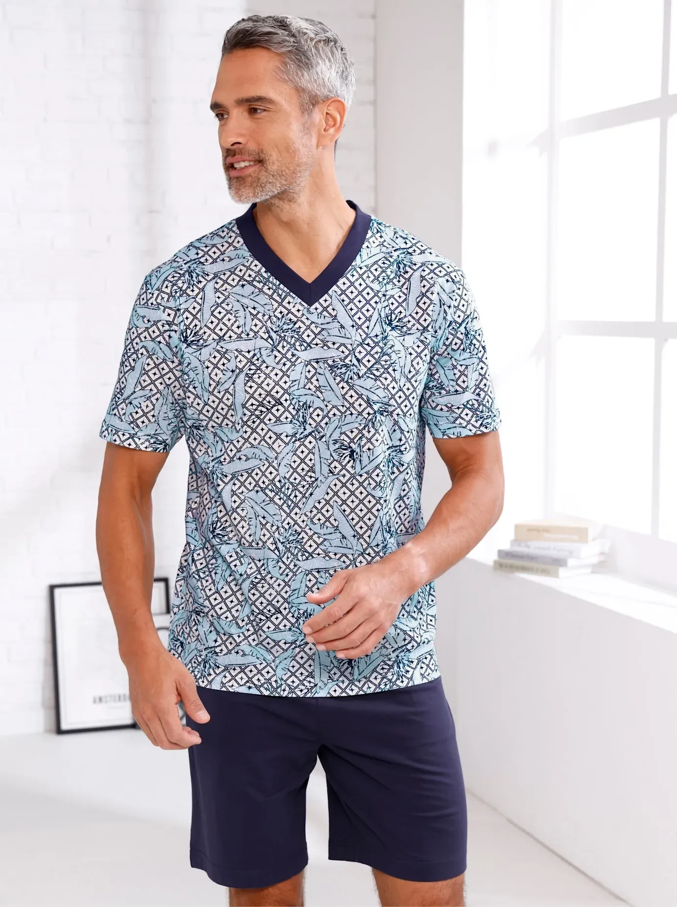 Shorty, Herren, Gr. 48/50, eisblau, marine, bedruckt, 100% Baumwolle, Homewear-Sets Shorty