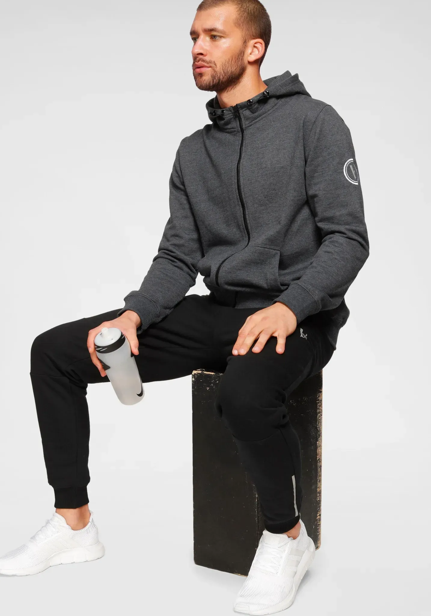 Sportanzug BRUNO BANANI 