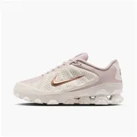 Nike Reax 8 SL Damen Chalk/Mtlc Rot Bronze/Silt Rot/Sail 43