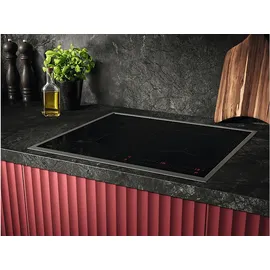 AEG MM100BSIB (TU5AB20WSK+TO64IA0FXB) Serie 5000 mit SurroundCook®, Einbaubackofenset (Induktionskochfeld, A+, 72 l)