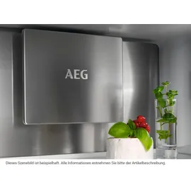 AEG NSC9V183CS Einbau-Kühlgefrierkombination (227 l, 1780 mm hoch)
