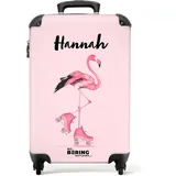 NoBoringSuitcases.com Kinderkoffer, Kinderkoffer Mädchen, Koffer Kinder, Kinder Reisekoffer, Trolley, Kindertrolley Mädchen, Koffer Rosa, Reisekoffer Personalisiert, 55x40x20 cm (Flamingo - Rosa)