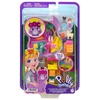 Polly Pocket Camp Abenteuer Lama Schatulle Spielset mit 2 Puppen, 5 Spielelementen, 13 Accessoires, Zelt, Bühne, Limonadenstand, Handgelenkband, für Kinder ab 4 Jahren,