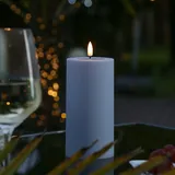 Deluxe Homeart LED Kerze MIA für Außen 3D Flamme flackernd H: 15cm D: 7,5cm outdoor blau