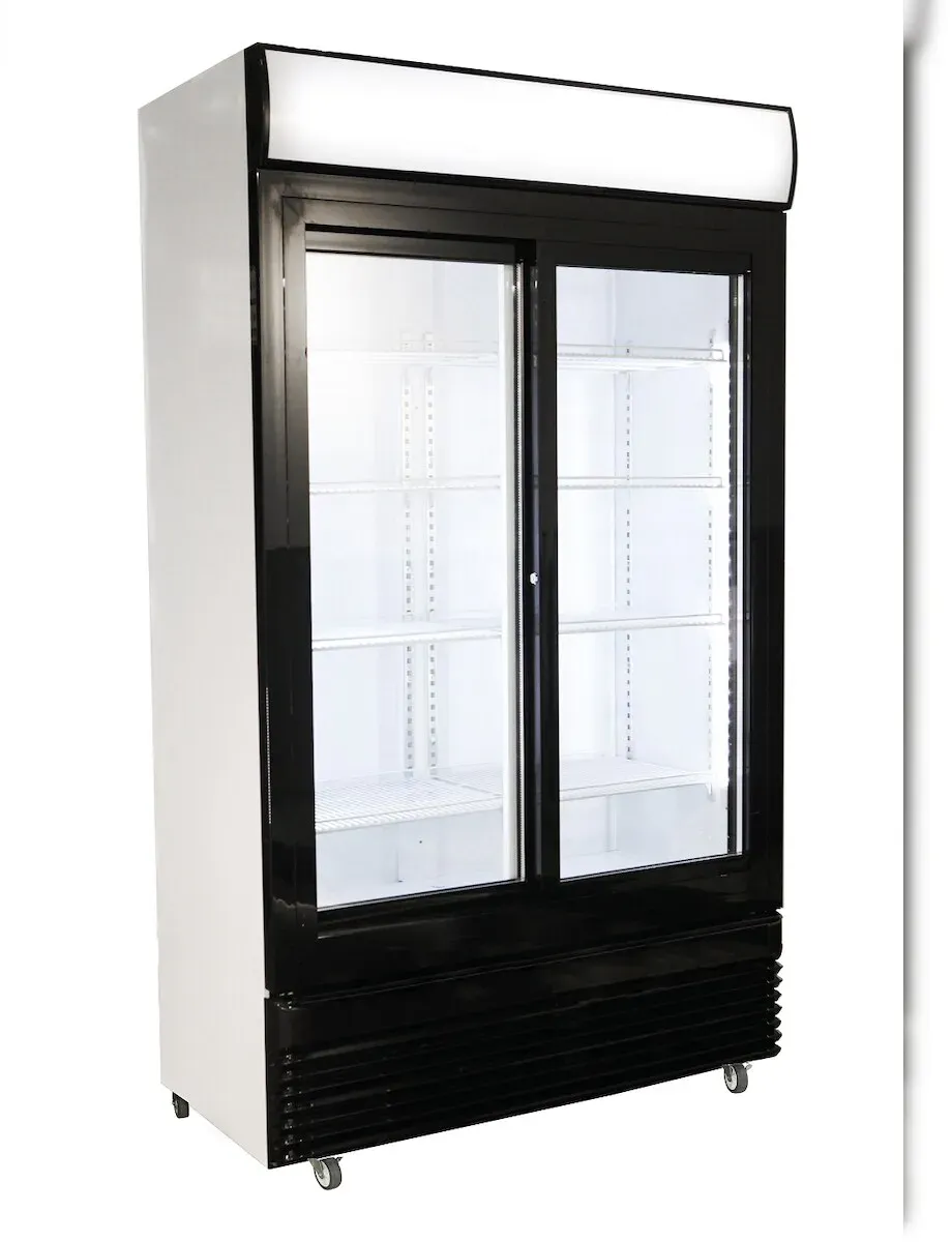 Kühlschrank STERLET auf Rollen | 2x Glasschiebetür + LED & Display | 750 Liter, HxBxT 196,5x112x61cm | +2/+10°C | + CHEFGASTRO Geschirrtuch