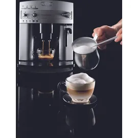 De'Longhi Magnifica ESAM 3200 S silber