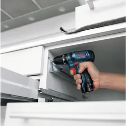 Akku-Bohrschrauber GSR 12V-15, mit 2 x 2.0 Ah Li-Ion Akku, L-BOXX