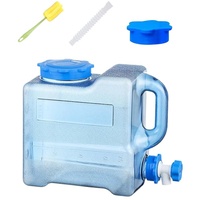 Umikk Wasserkanister mit Hahn und Schraubdeckel, Camping Wasserkanister BPA-frei Trinkwasserkanister,Wassertank Camping mit Griffen,Tragbarer Mehrzweckkanister Wassertank für Camping Wohnwagen (7,5L)