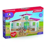 schleich Horse Club Reitzentrum, Spielfiguren-Set mit 75 Elementen inklusive 1 Pferd, ab 5 Jahren