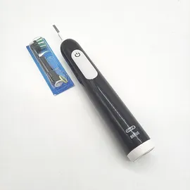 Oral-B Pro 1 Doppelpack schwarz/pink + 2. Handstück