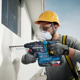 Bosch GBH 18V-22 Professional inkl. 2 x 4,0 Ah + L-Boxx + Absaugeinheit