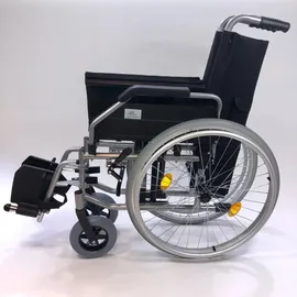 Trendmobil Rollstuhl TMB mit Trommelbremse Sitzbreite 48 cm