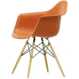 Vitra - Eames Plastic Armchair DAW RE, Ahorn gelblich / rostorange (Filzgleiter basic dark)
