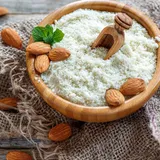 Mandelmehl nicht entölt naturbelassen vegan helles fein gemahlenes Mehl 2,5kg