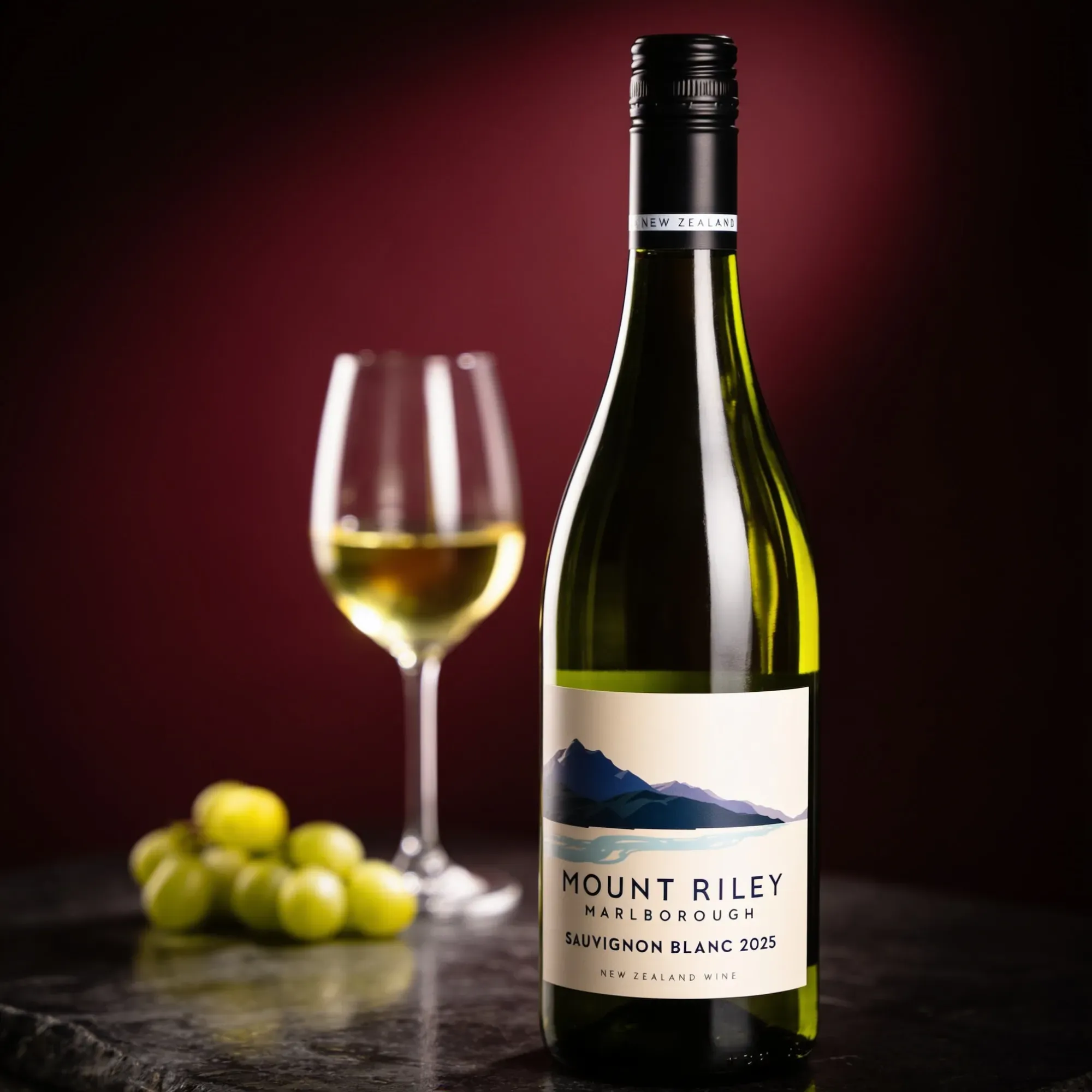 Mount Riley 2025 Mount Riley Sauvignon Blanc 2025 Sauvignon Blanc Neuseeland