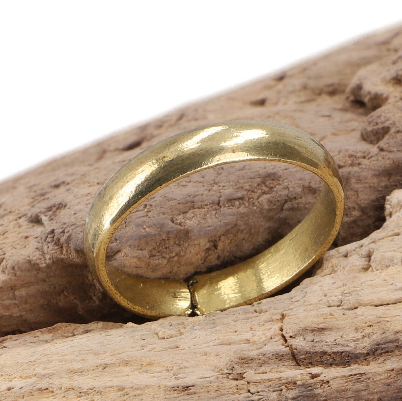 Guru-Shop Fingerring Goldfarbener Ring aus Indien, Daumenring goldfarben