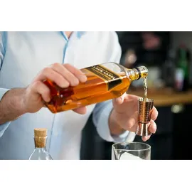 Johnnie Walker 12 Years Old Black Label Blended Scotch 40% vol 0,7 l Geschenkbox