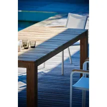 Jan Kurtz Stage Tisch