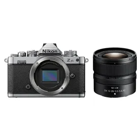 Nikon Z fc + Nikkor Z DX 18-140mm f/3,5-6,3 VR