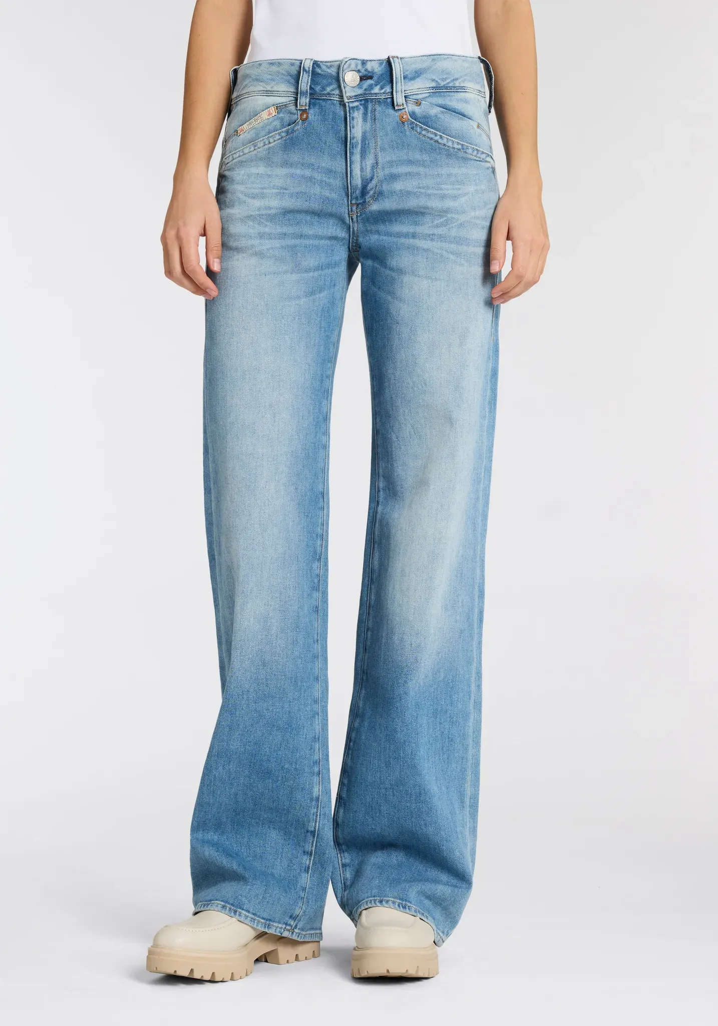 Straight-Jeans HERRLICHER 