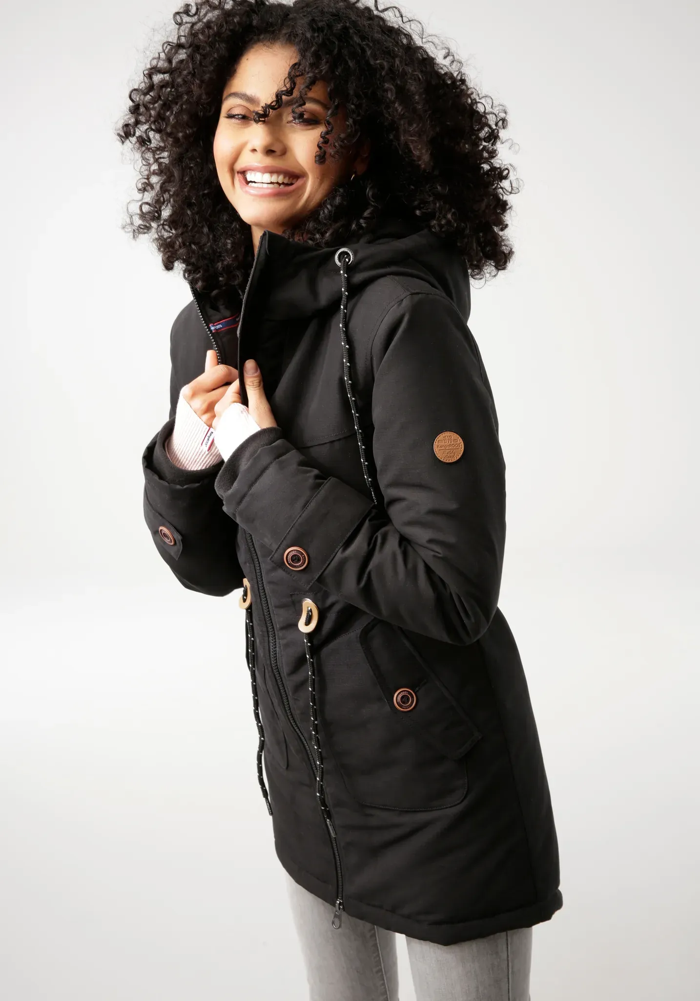 Winterjacke KANGAROOS Gr. 32, schwarz Damen Jacken mit Fleece-Fütterung Bestseller