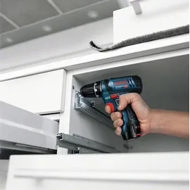 Bosch GSR 12V-15 Professional inkl. 2 x 4 Ah + 39-tlg. Zubehör 0615990HV1